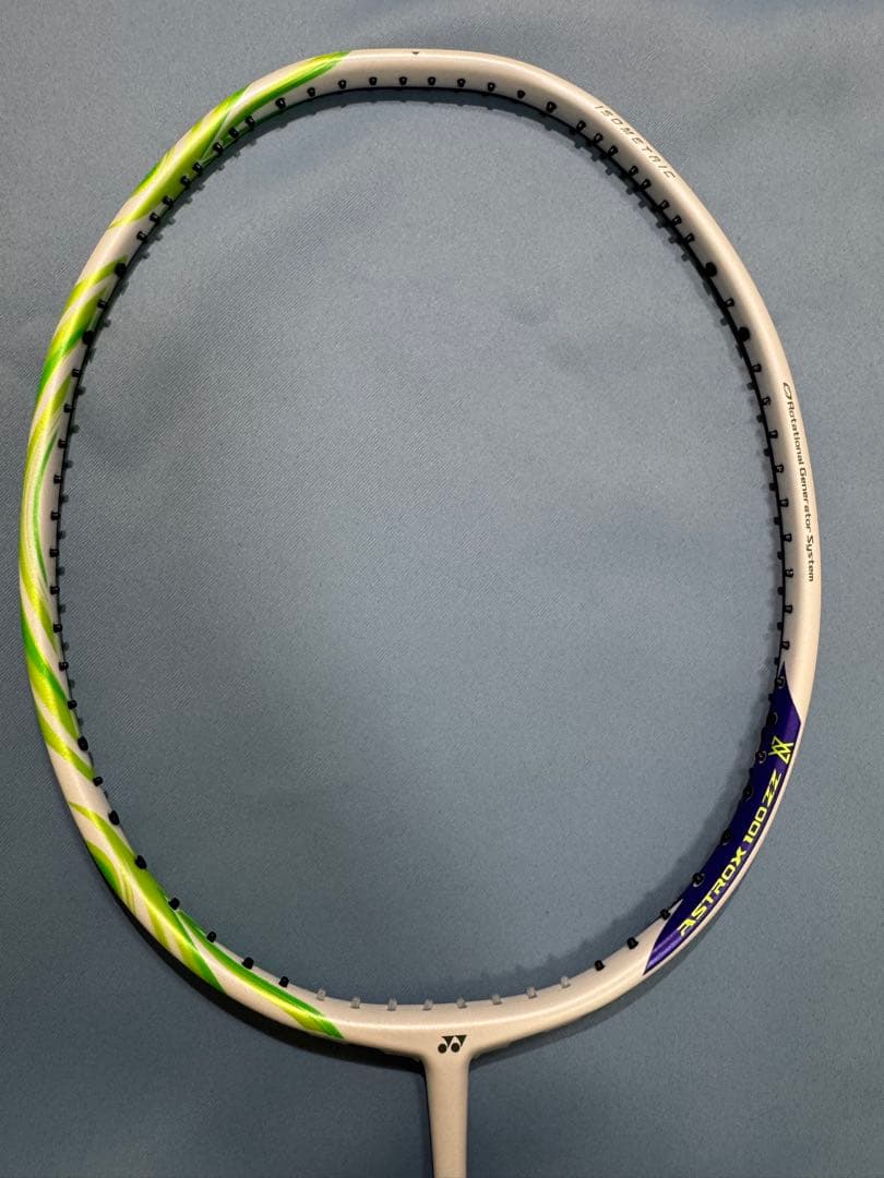 日本製YONEX アストロクス100ZZ VA 4UG5