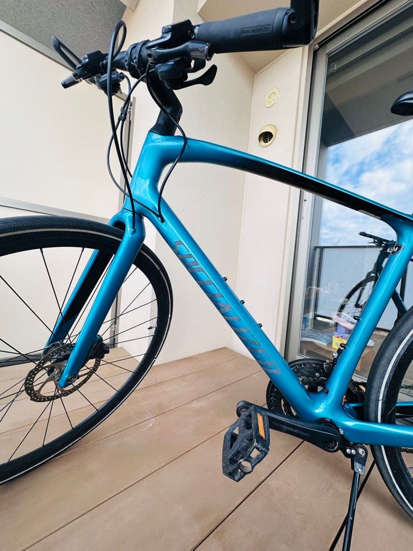 スペシャライズド　Sirrus Men Elite Carbon Disc