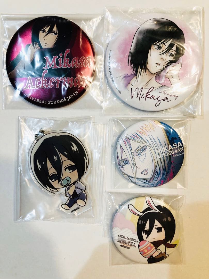 進撃の巨人、ミカサ、缶バッジ４点とアクキーまとめて、一番くじ、wit、アニメイト