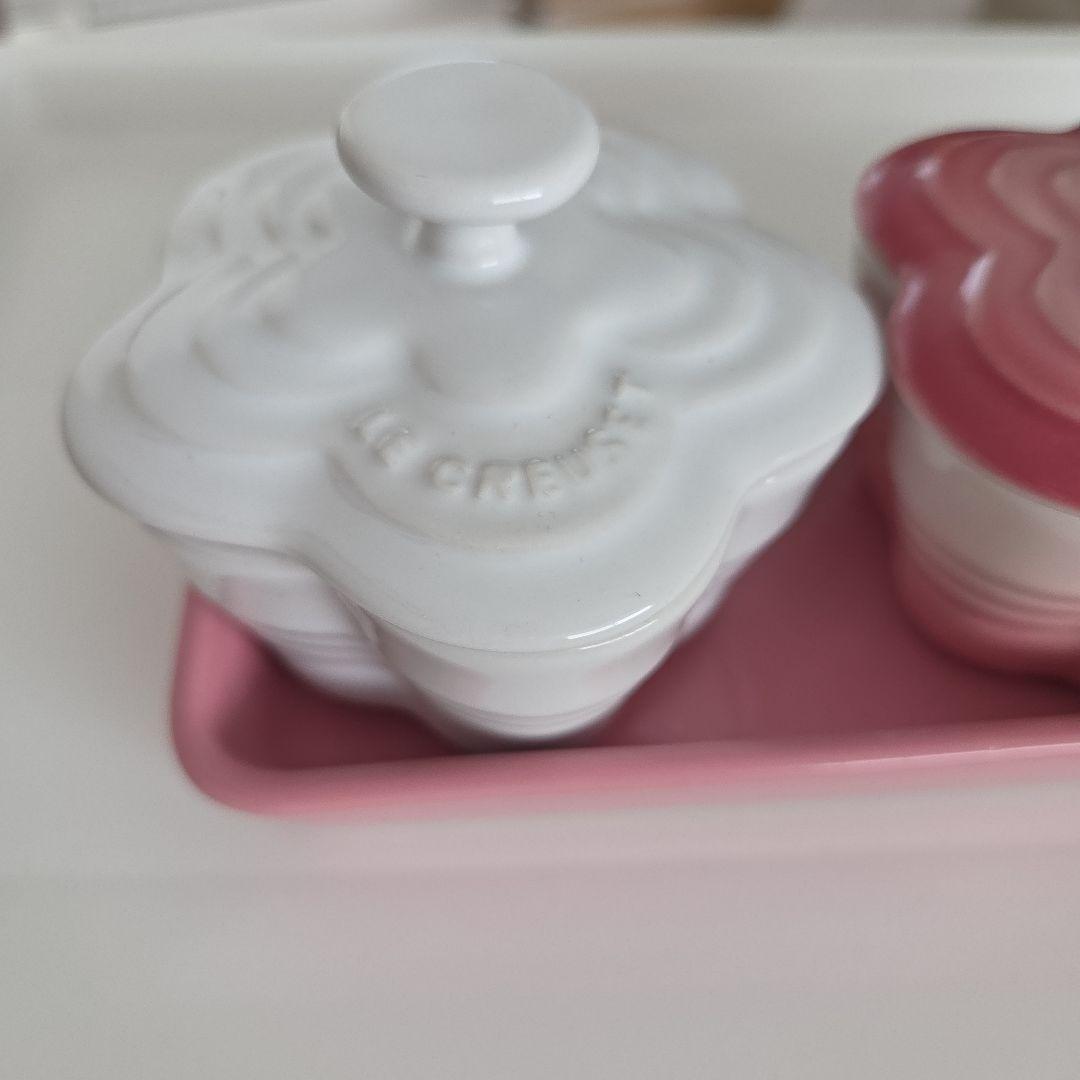 LE CREUSET　ラムカンフルール