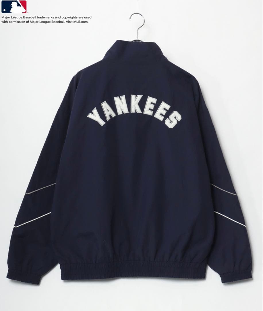 NYヤンキース オーバーサイズ ロゴ刺繍ナイロントラックジャケット ネイビーLL
