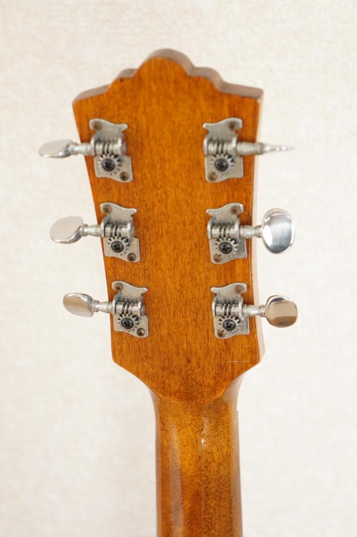 Peerless（ピアレス）AF352　アコギ
