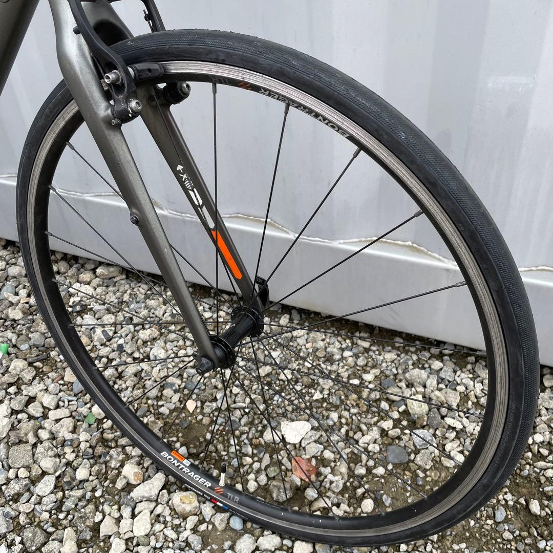 高機能クロスバイク 7.5FX 身長175-186cm 定価12.5万円