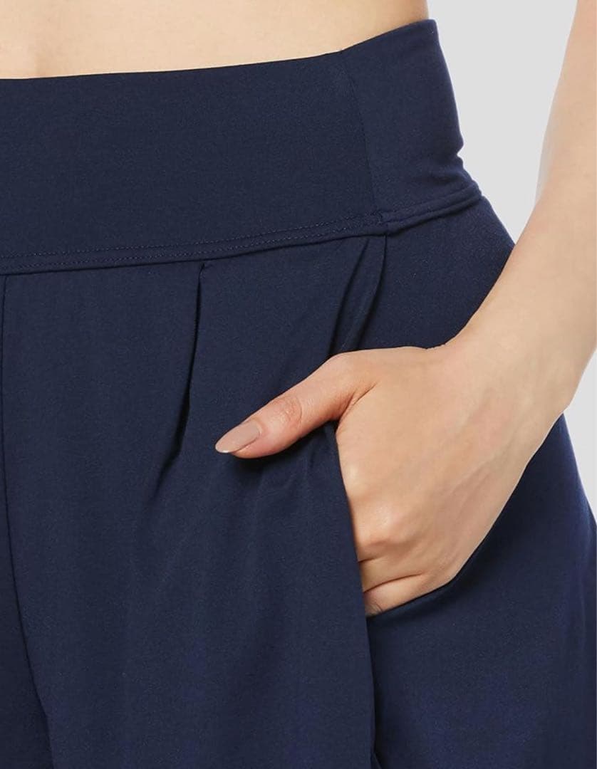 【新品タグ付き】Chacott チャコット　ショートパンツ
