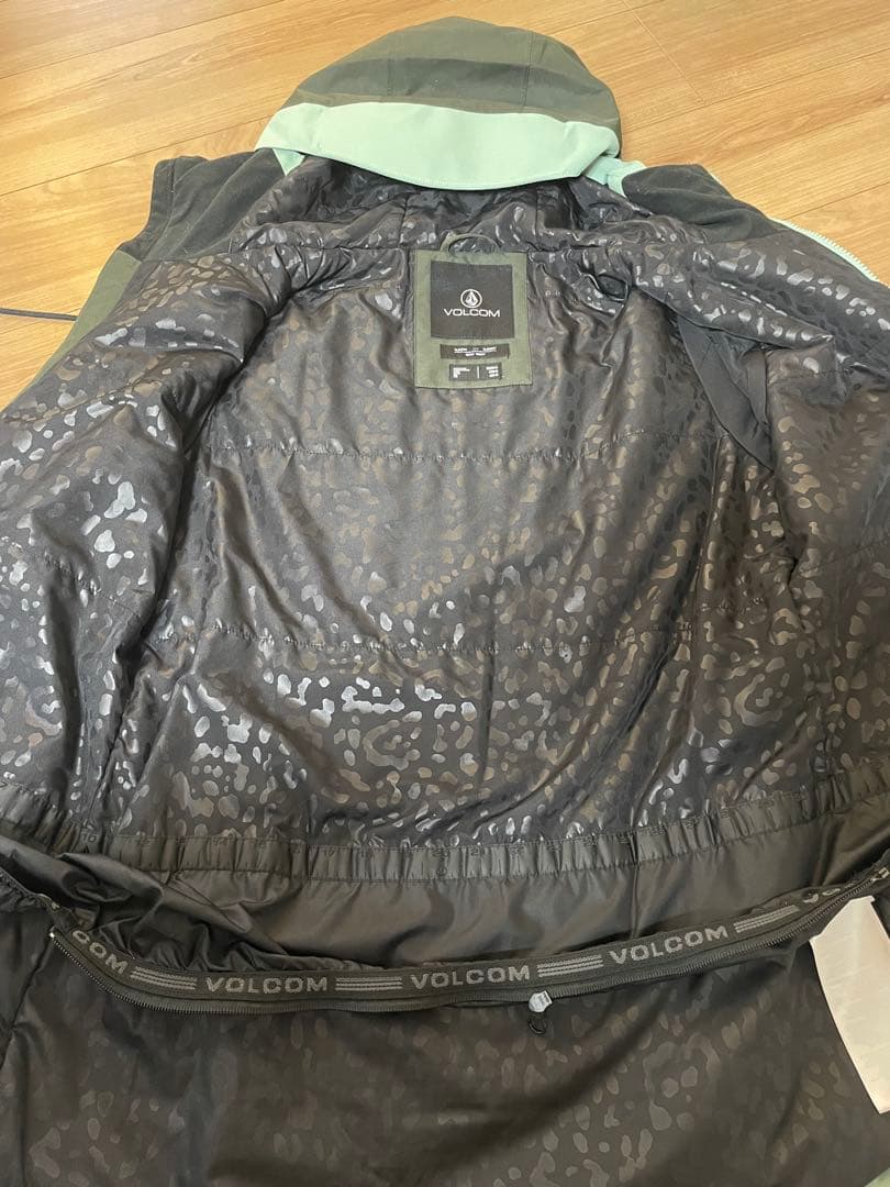 Volcom ウエアー　美品