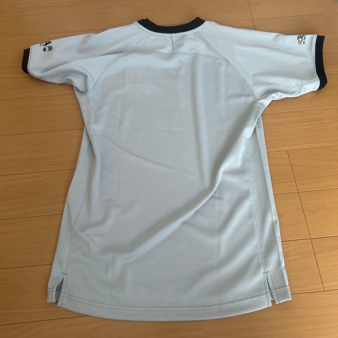 ON THE COURT レフリーシャツ