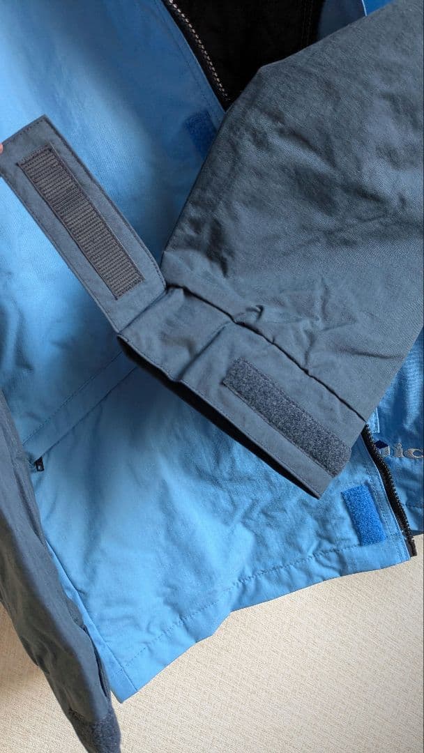 【美品】レディース　スキー　スノーボード　ウエア Sサイズ 上下セット
