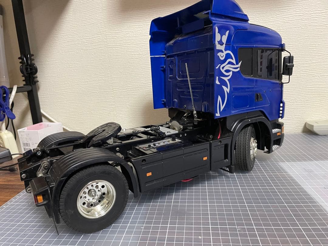 タミヤ 1/14 スカニア R470 20フィート海コン仕様　フルオぺ