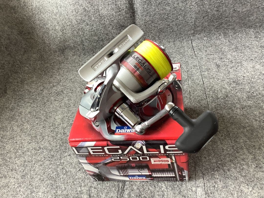 DAIWAスピニングリール　LEGALIS 2500、3000 2台セット