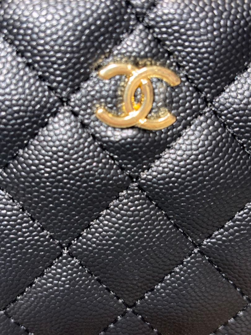 CHANEL ブラックレザー キルティングショルダーバッグ　ノベルティー