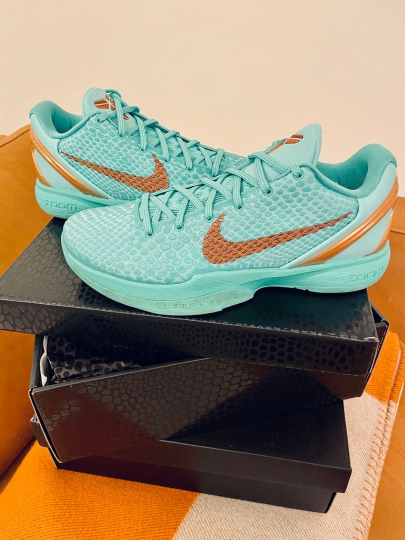 Kobe 6 “Statue of Liberty” Jalen Brunson
