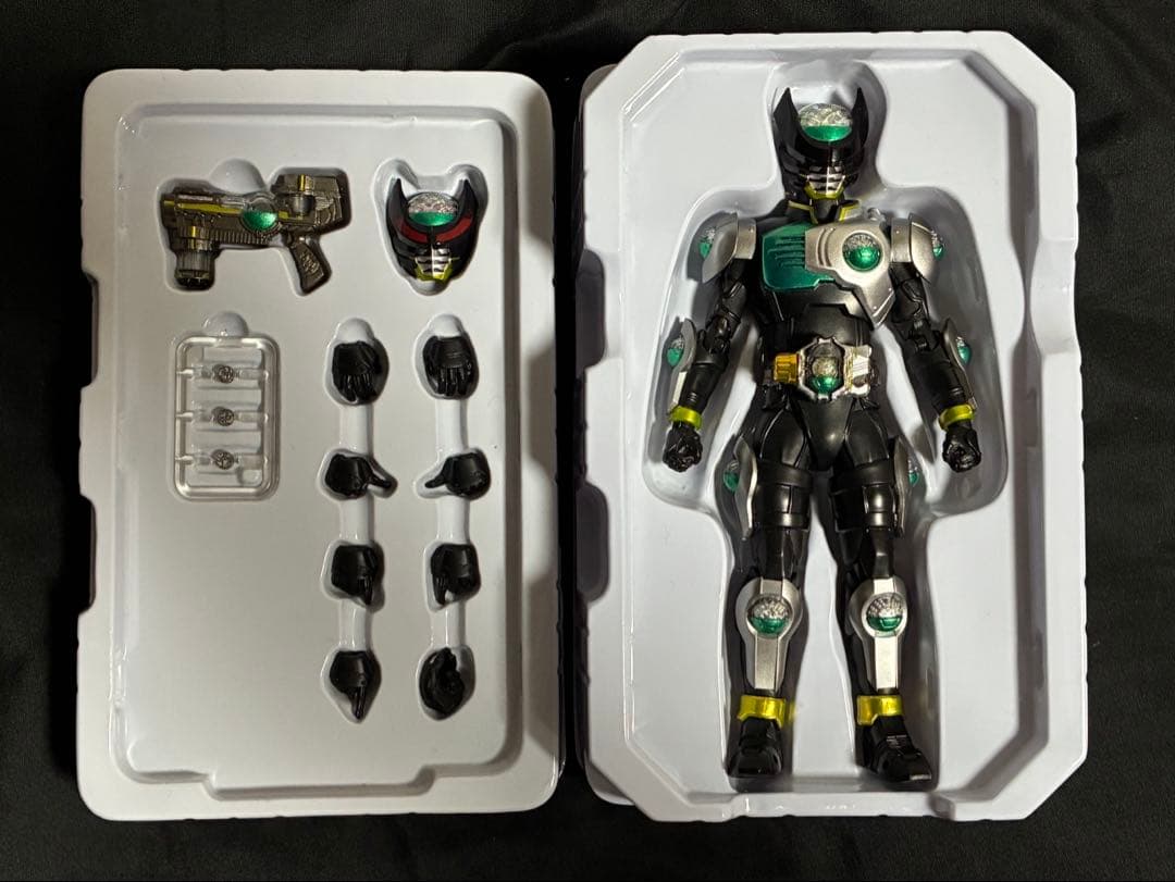 真骨彫製法 仮面ライダーバース