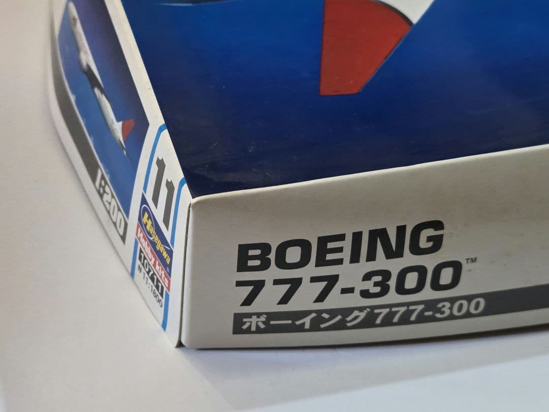 ハセガワ 1/200　ＪＡＬ【旧ロゴ】BOEING 777-300　プラモデル