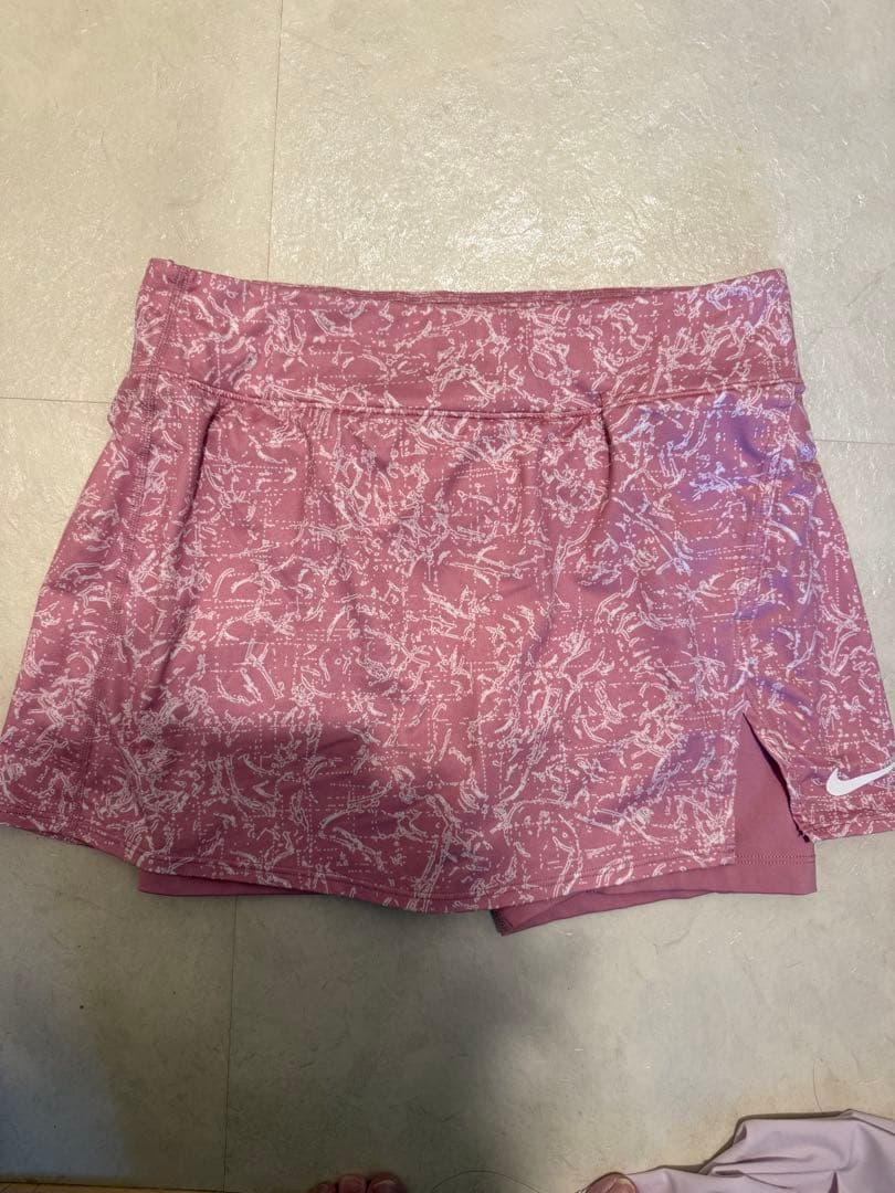 【新品未使用】Nike テニスウェア ピンク 花柄