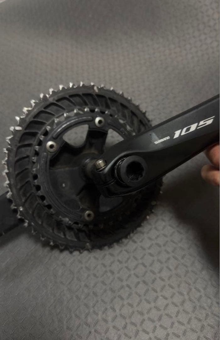 Shimano 105 R7000クランクセット 50/34T