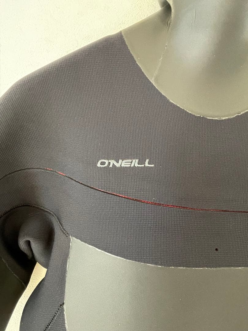 未使用品　O'NEILL セミドライSUPERFREAK PREMIER FSC