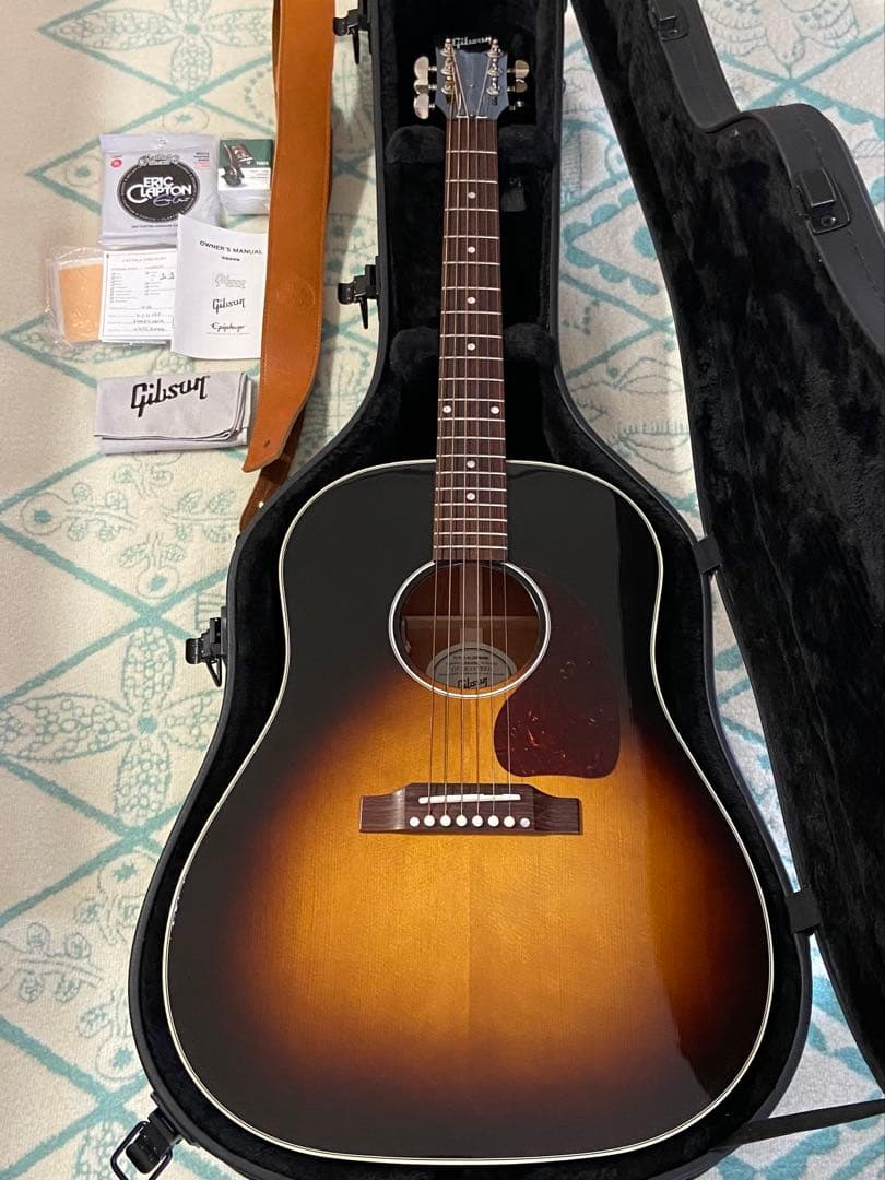 【美品】2022年製 Gibson J-45 standard