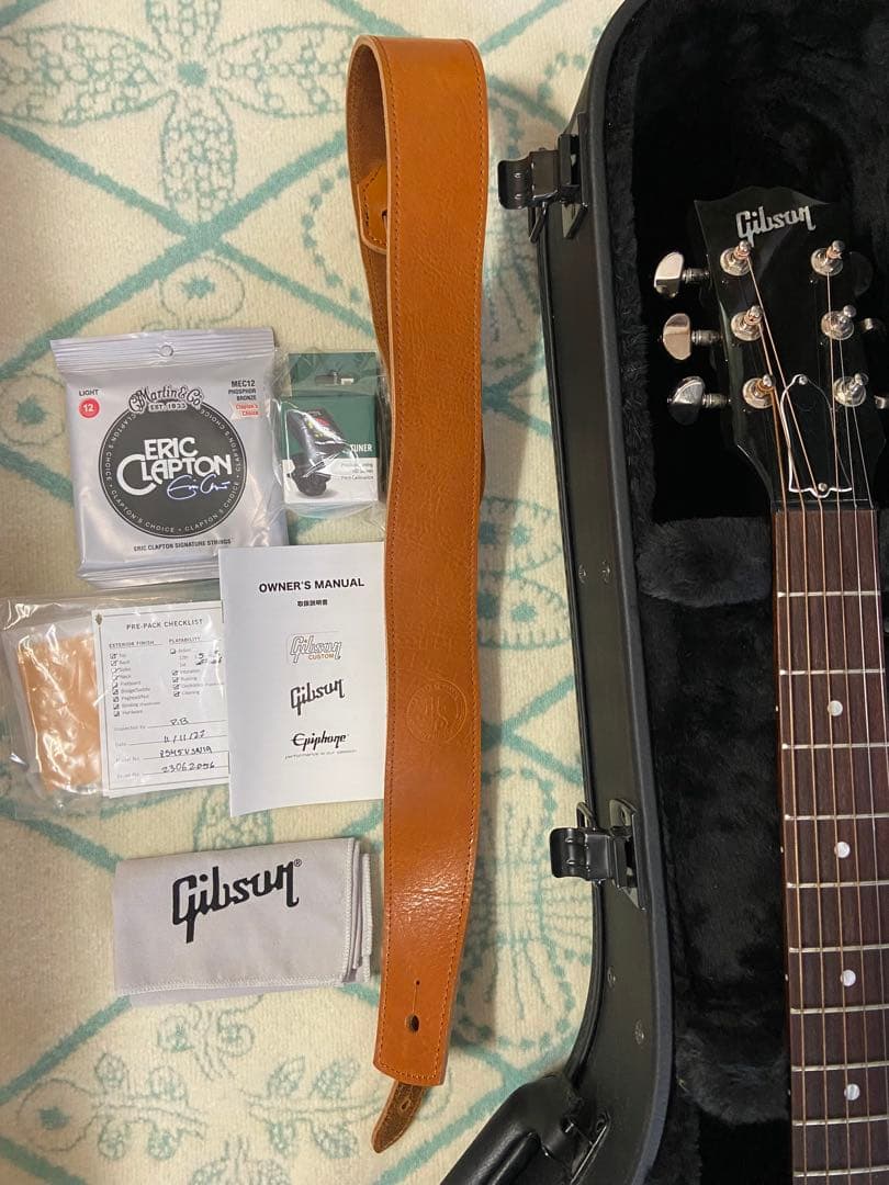 【美品】2022年製 Gibson J-45 standard