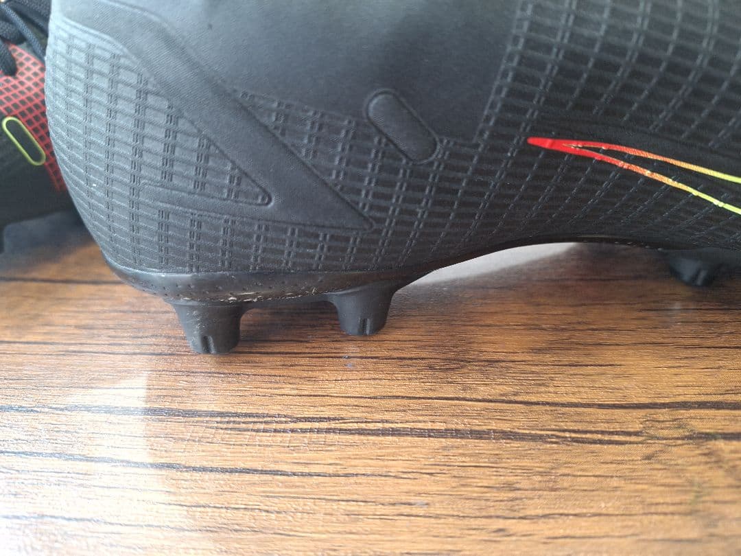 未使用に近い NIKE マーキュリアル スーパーフライ 8