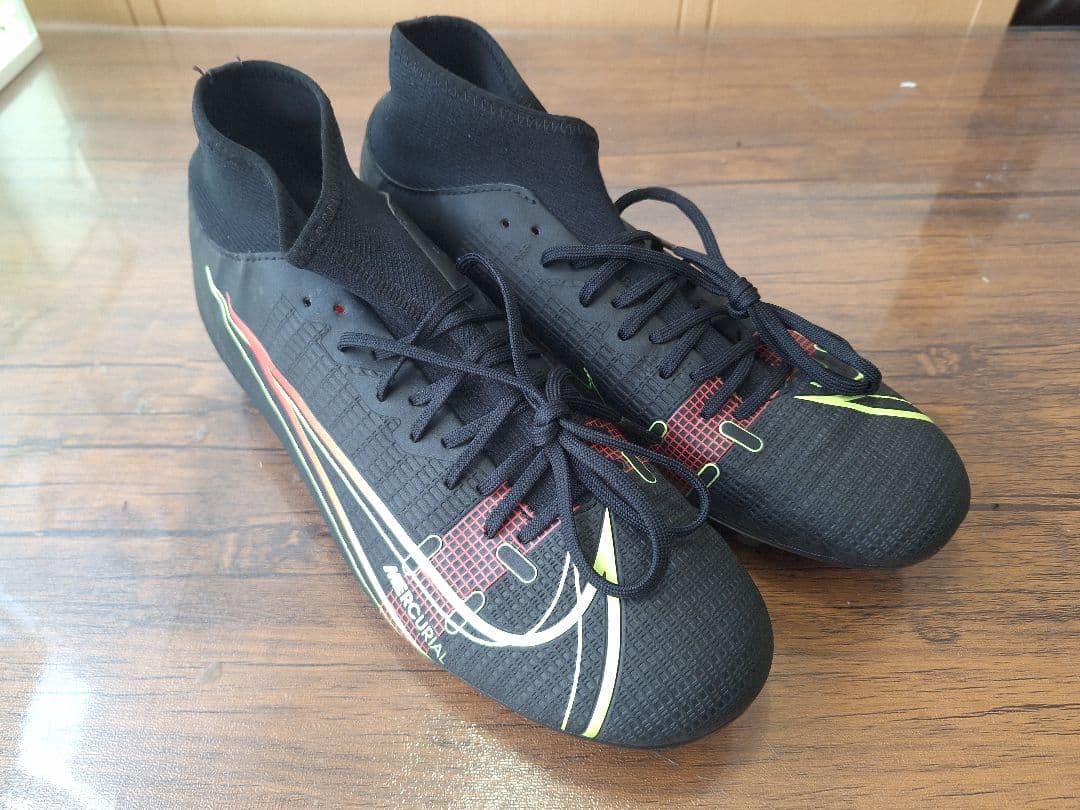 未使用に近い NIKE マーキュリアル スーパーフライ 8