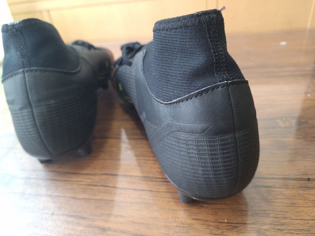 未使用に近い NIKE マーキュリアル スーパーフライ 8