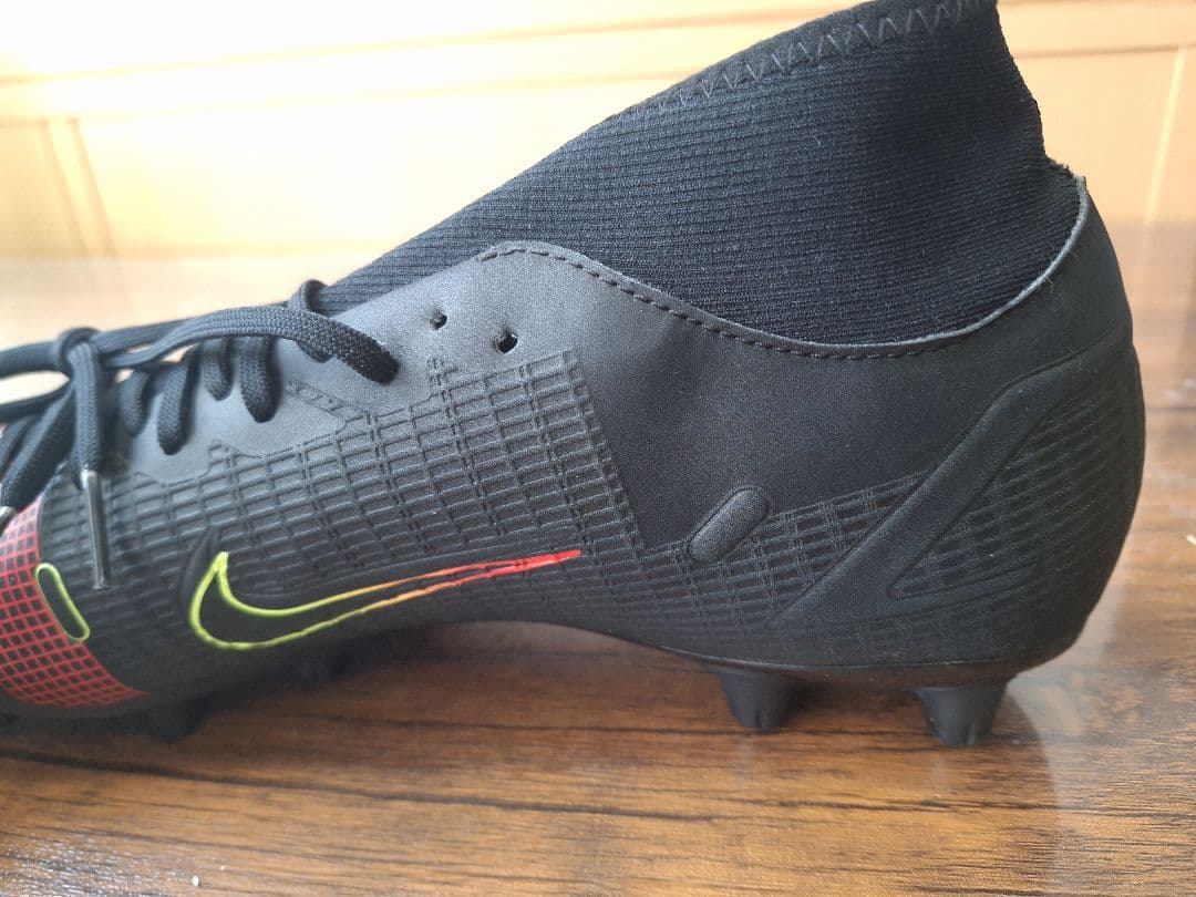 未使用に近い NIKE マーキュリアル スーパーフライ 8