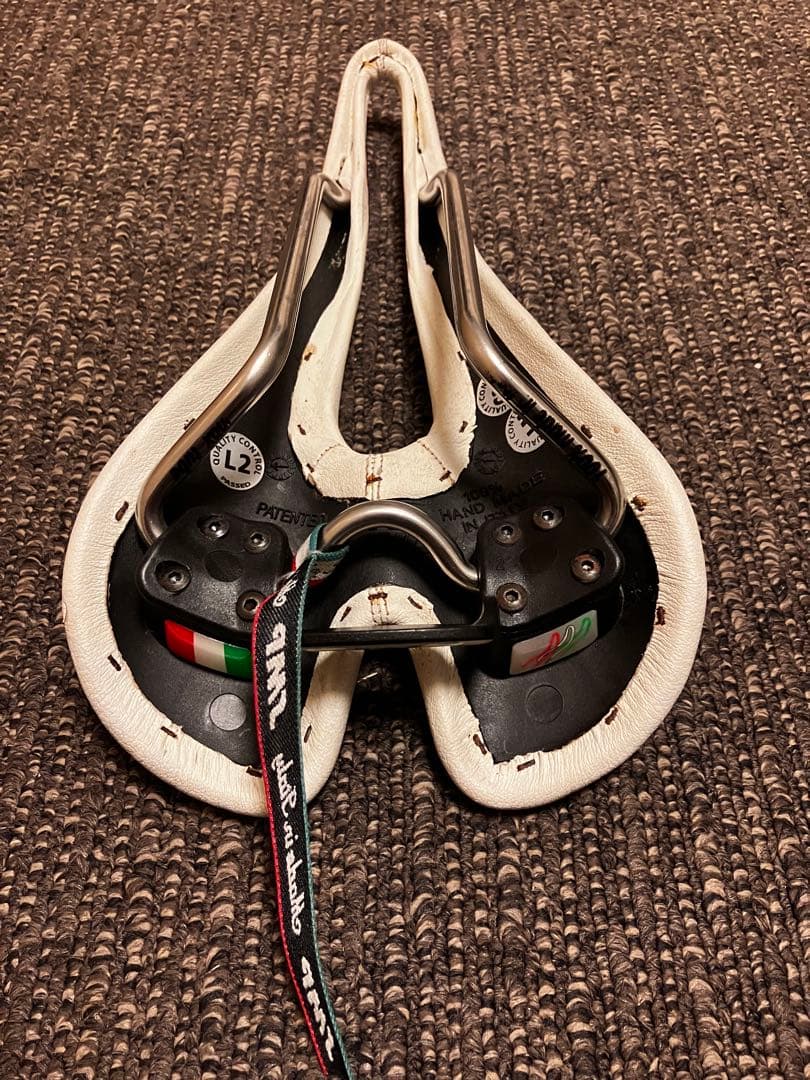 Selle SMP Dynamic ホワイトサドル　セラエスエムピー
