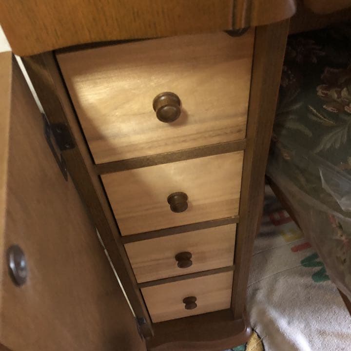 三面鏡ドレッサー