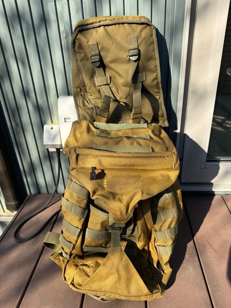 Eberlestock スナイパーライフル用バックパック