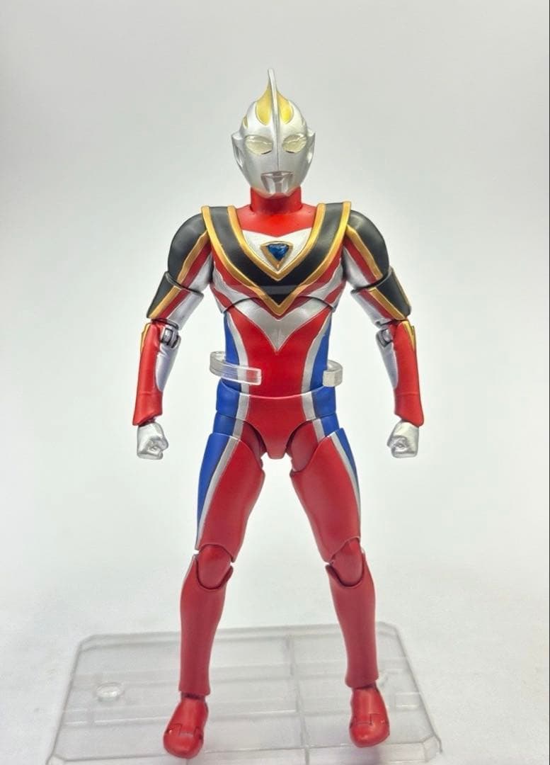 改造品S.H.Figuarts真骨彫製法　ウルトラマンガイアSV