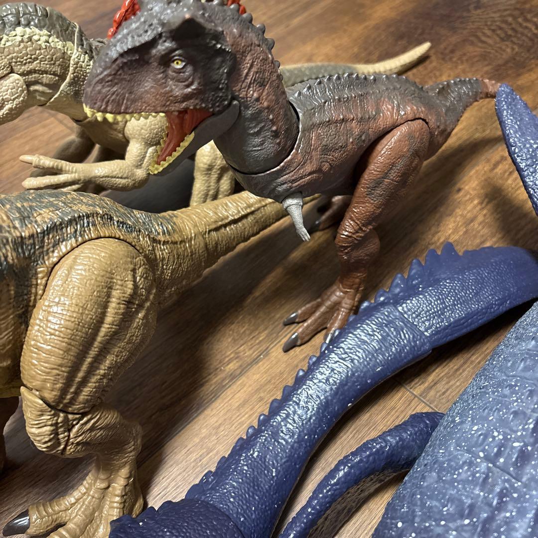 マテル　ジュラシックワールド　モササウルス　スピノサウルス