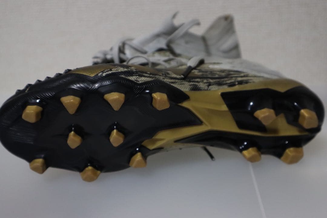 アディダス サッカースパイク