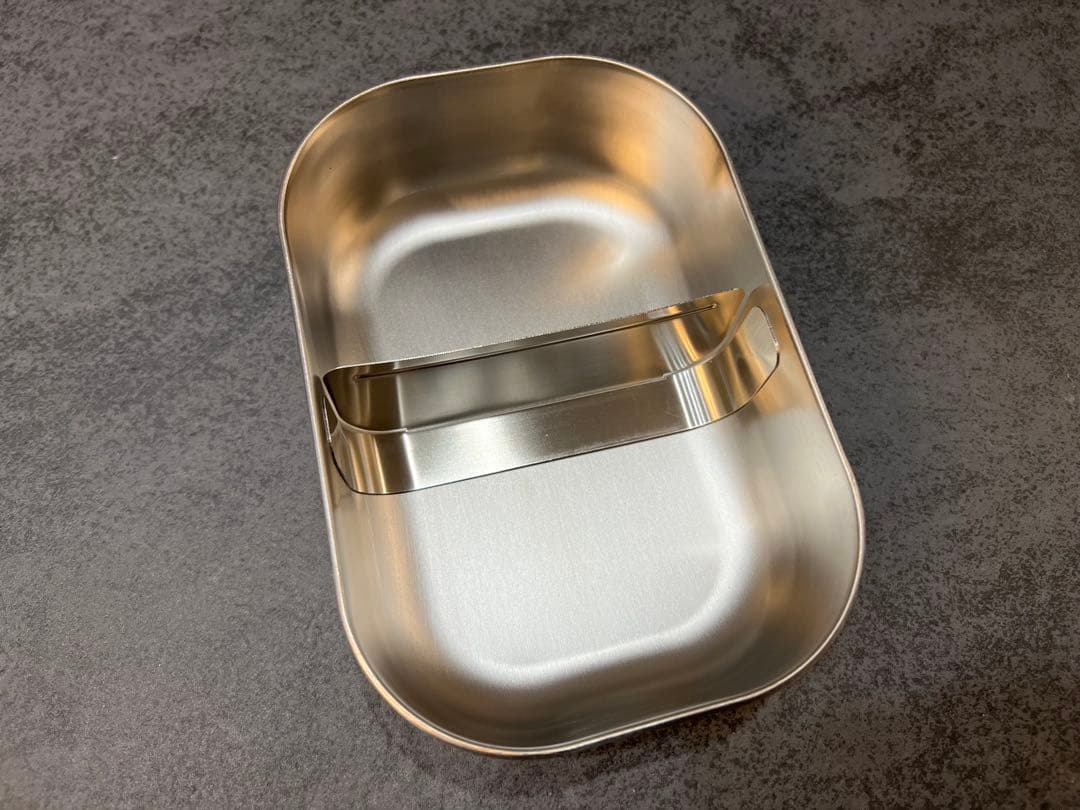 PRADA ステンレス弁当箱