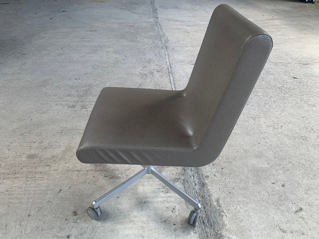 Cassina ixc. BOOMERANG キャスター ビンテージ No.2