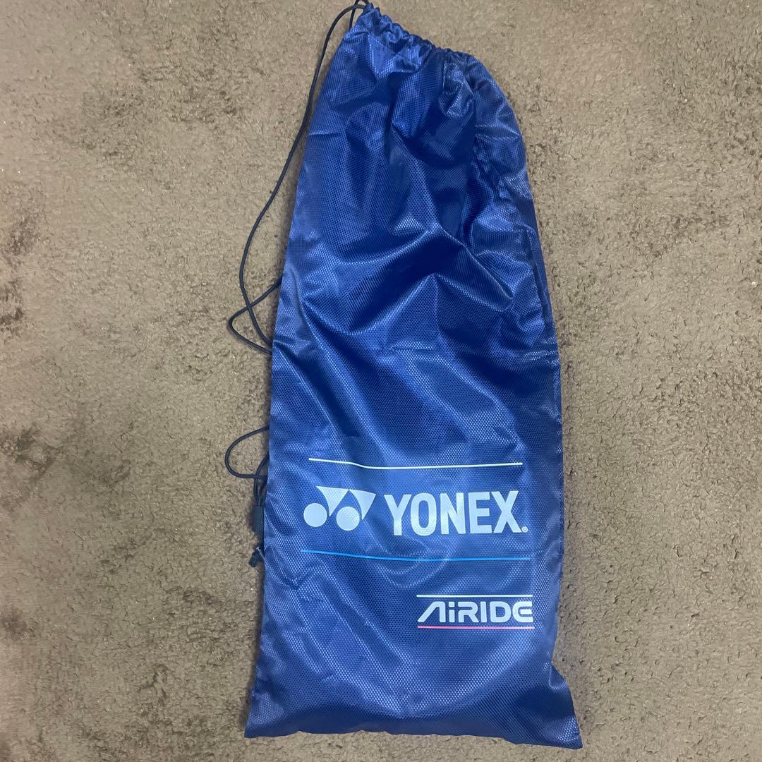 YONEX AIRIDE ラケットバッグとテニスボール2個