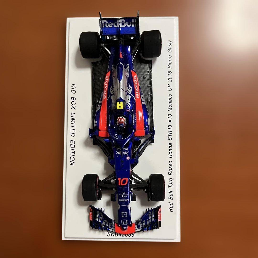 トロ・ロッソ STR13 ミニカー