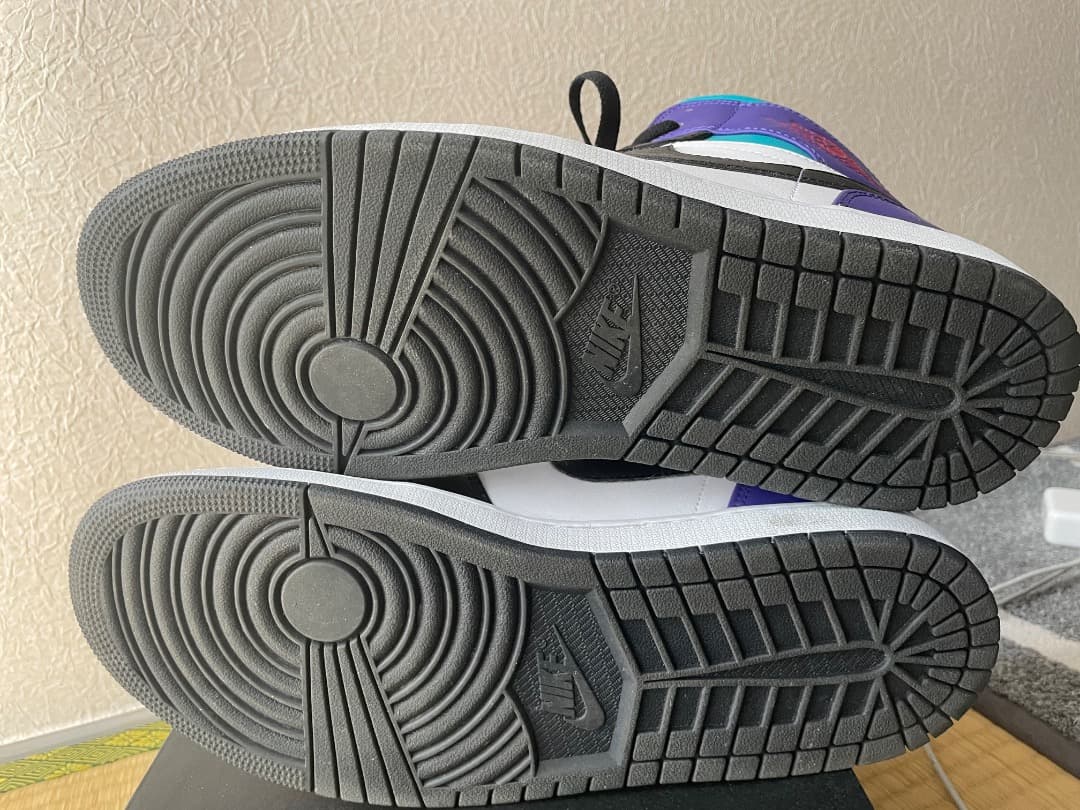 シューズ(男性用) Nike Air Jordan 1 MID 28.5cm