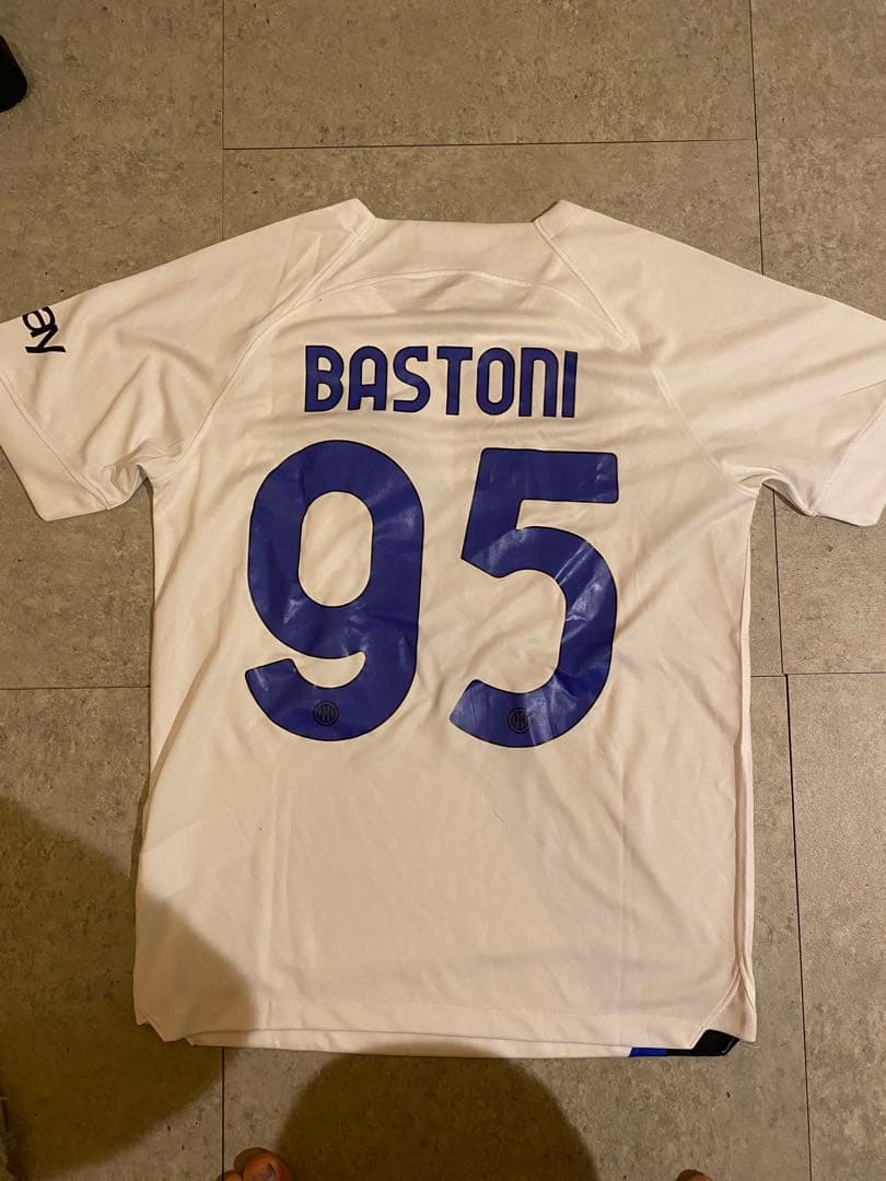 インテル・ミラノ Bastoni 95番 シャツ