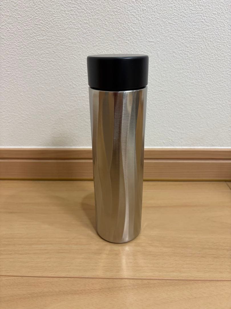 新品 TSUTSU ステンレスタンブラー　水筒　270ml Streamline