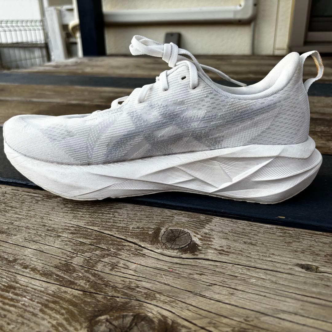 スパイク・シューズ asics NOVABLAST5 28.0cm