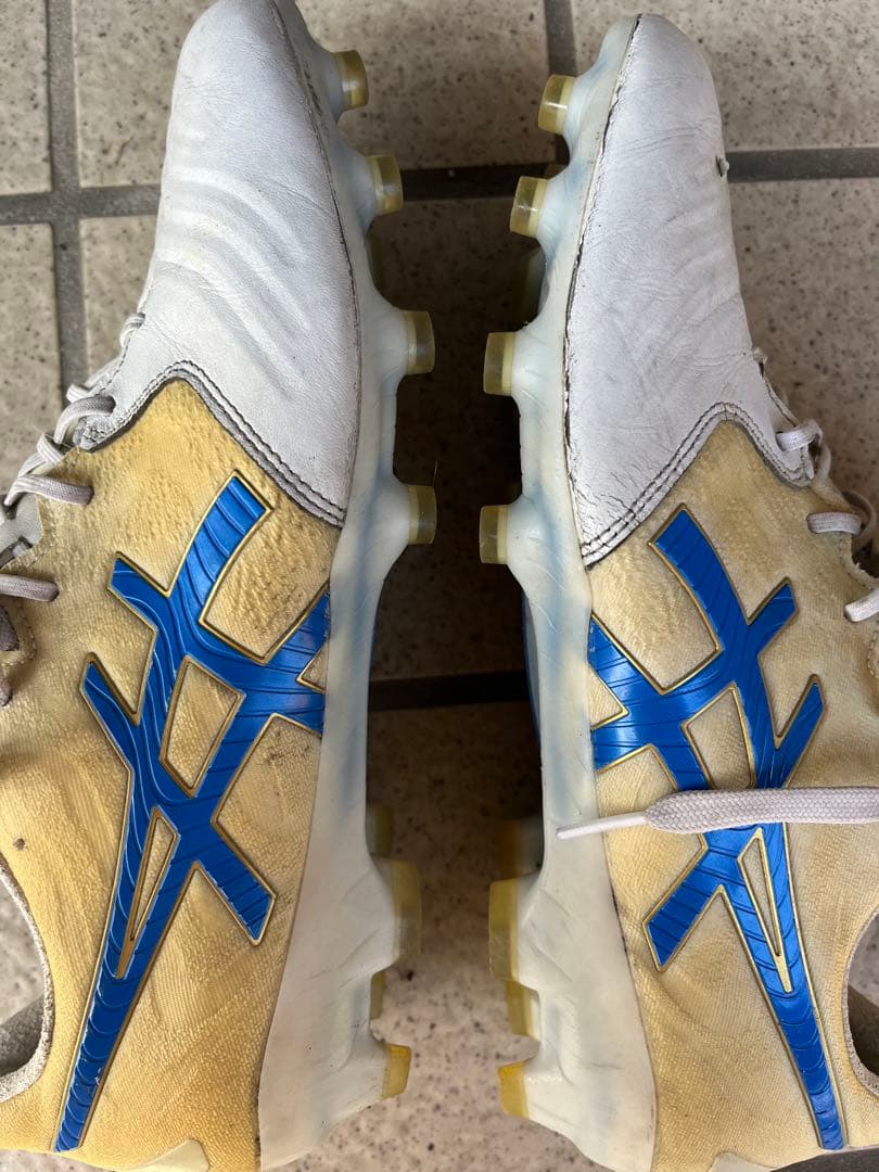 ASICS サッカーシューズ ホワイト/ブルー　27.5cm