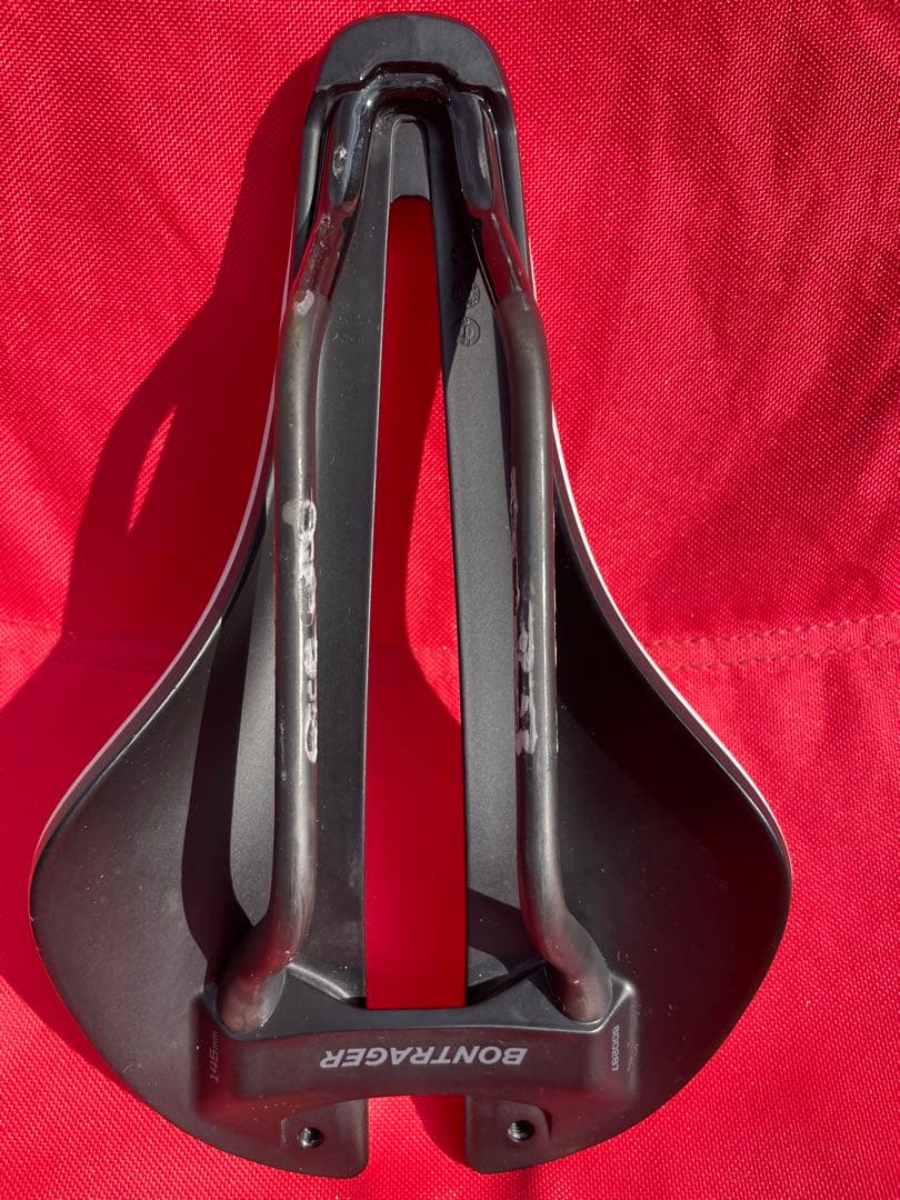 BONTRAGER AEOLUS PRO サドル １４５mm カーボンレール