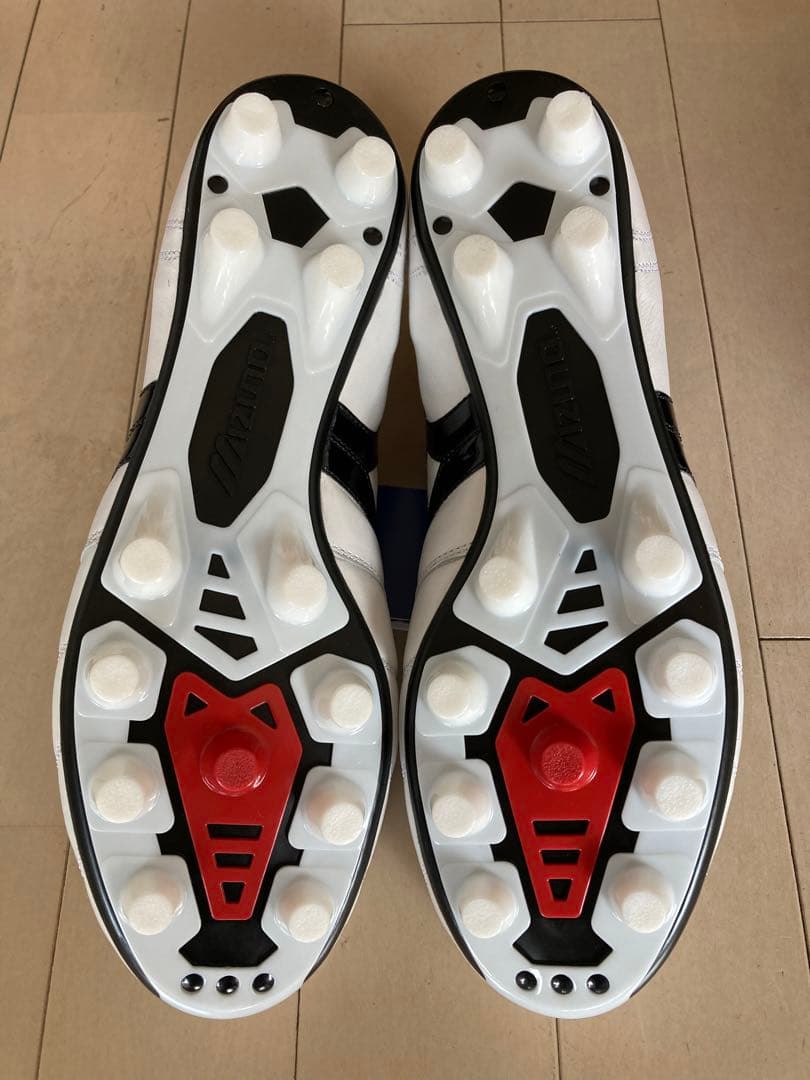 モレリア2ジャパン　ノーマルステッチ　白　27.0㎝　新品。