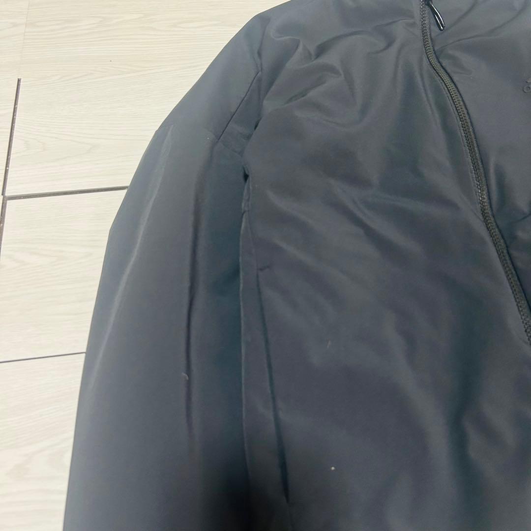 アディダス 高機能 中綿ハイブリッドジャケット M 黒×青 ゴルフウエア