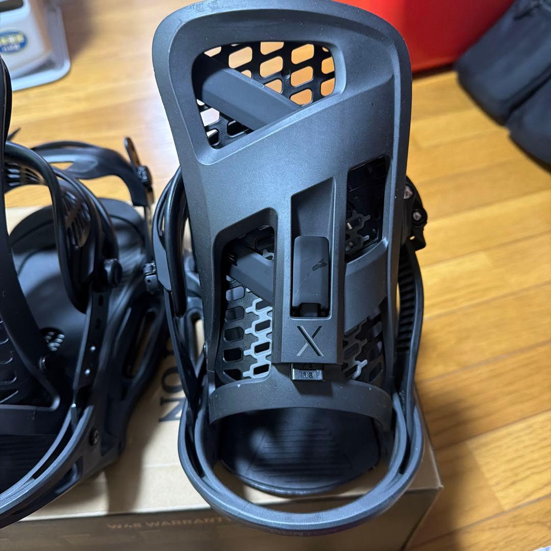 BURTON GENESIS X EST ビンディング M ブラックマット