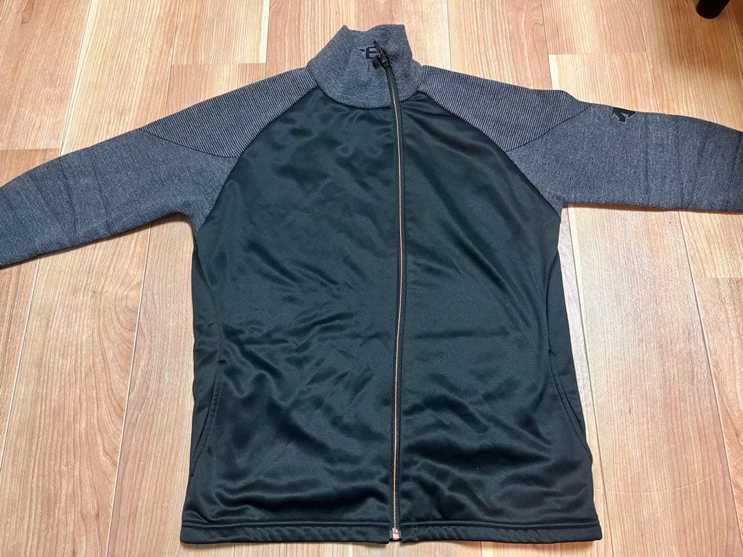DESCENTE GOLF（デサント ゴルフ）　ハイブリッド ニットジャケット