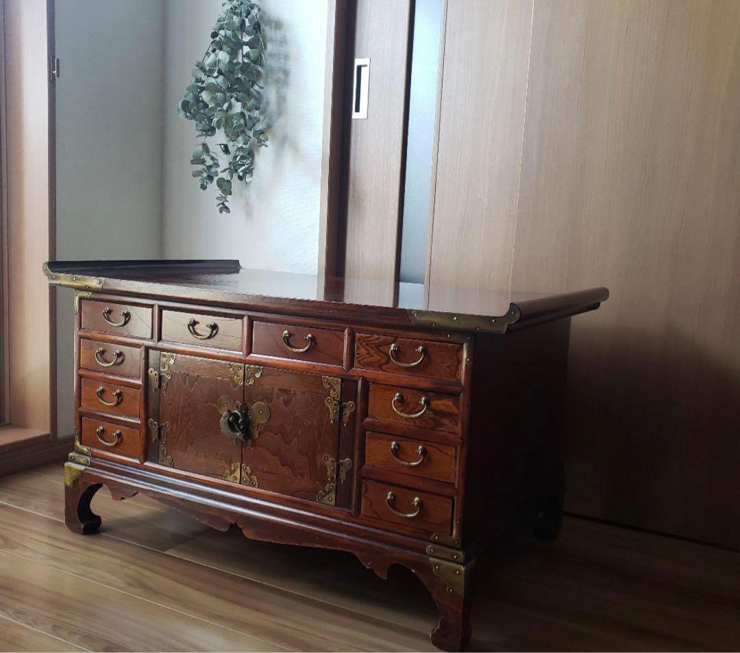 李朝家具　時代箪笥　両面収納　引出し　収納家具　薬箪笥　 鍵付き　飾り棚　真鍮
