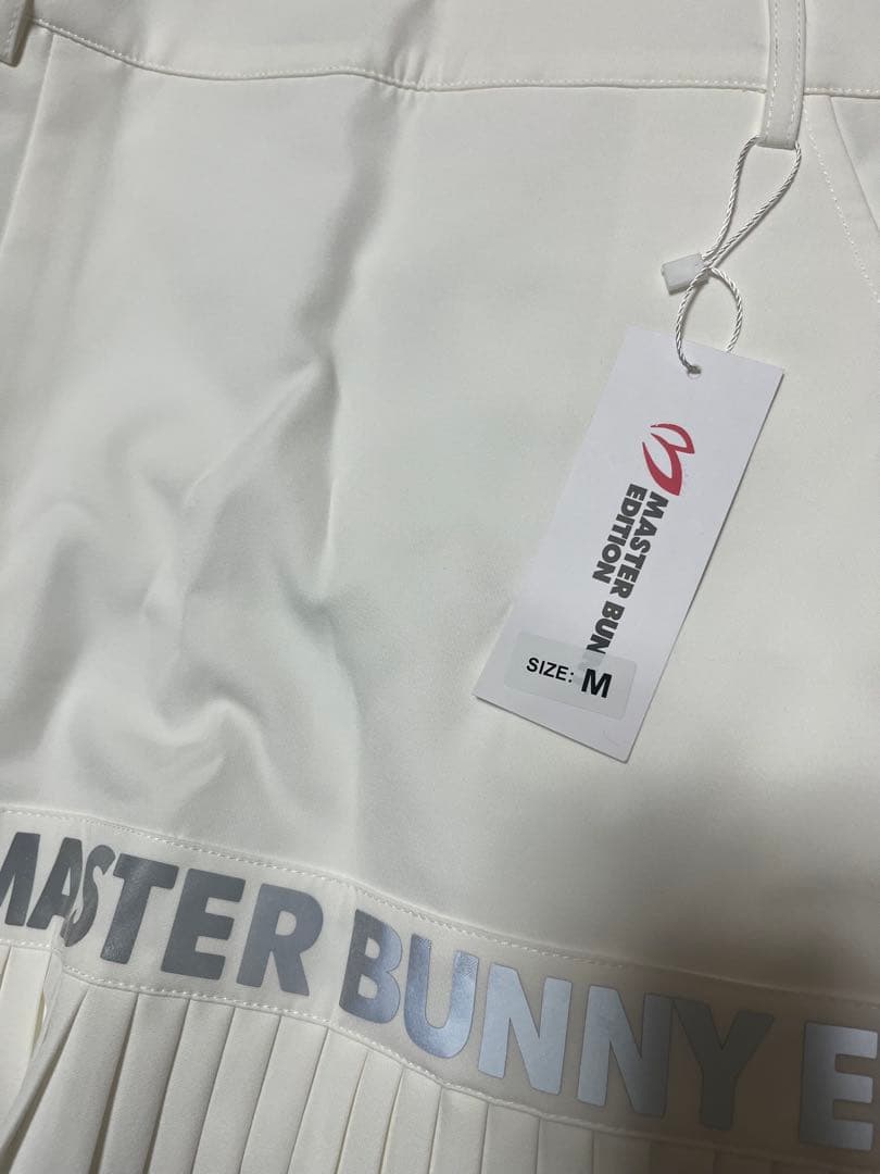 新品MASTER BUNNY EDITION プリーツスカートインナーパンツ付き