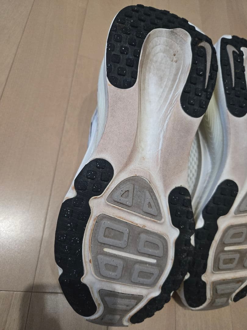 スパイク・シューズ Nike vomero18 26.5cm