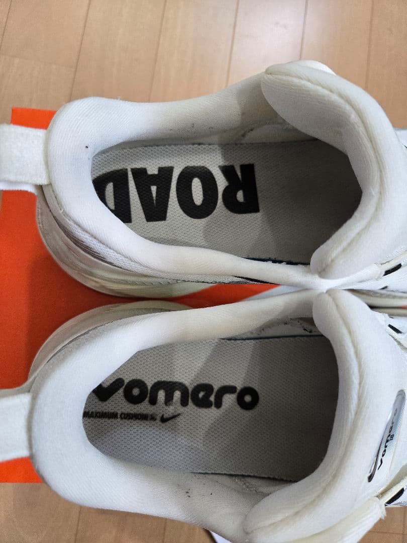スパイク・シューズ Nike vomero18 26.5cm